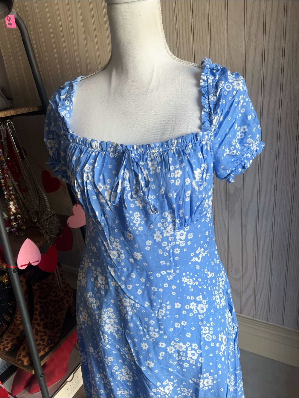 Square-Neck Blue Floral Mini Dress with Puff Sleeves - Picture 6 of 8